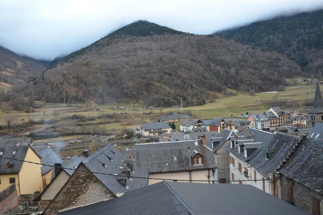 Laurit Bossòst Exterior foto